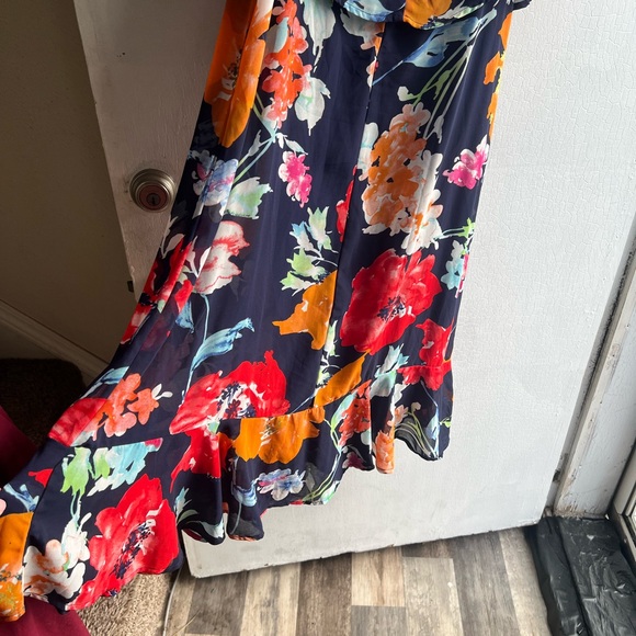 Signature Collection floral dress - Picture 10 of 15